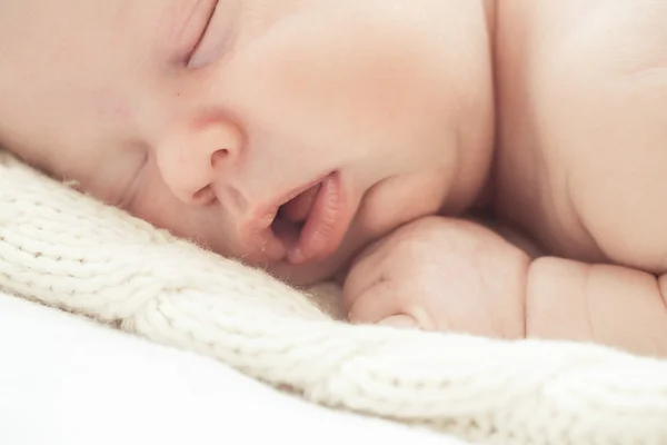 Slapende baby jongen — Stockfoto