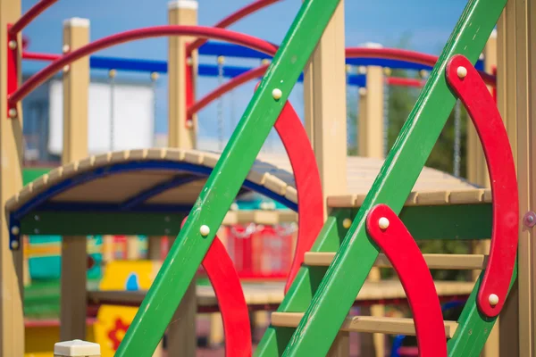 Färgade barn lekplats — Stockfoto