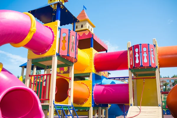 Farbenfroher Babyspielplatz — Stockfoto