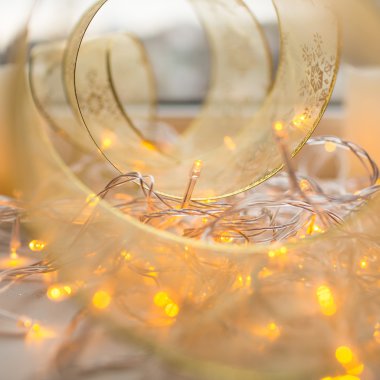 Dekorasyon şenlikli şerit