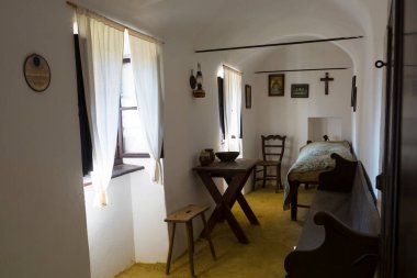 Macaristan 'ın Tihany köyünde eski bir köylü evinin içinde.