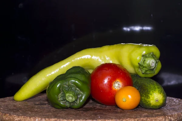 Vegetables Tomatos Peppers Cucumber Tray — Stock Photo, Image
