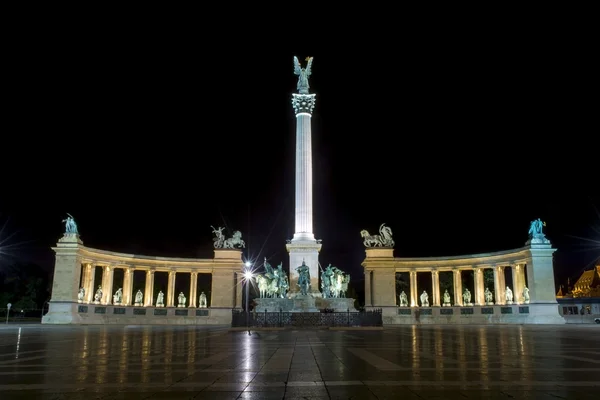 Praça dos Heróis em Budapeste — Fotografia de Stock