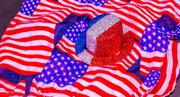 Brillante Sombrero Fiesta Rojo Blanco Azul Bufanda Bandera Americana —  Fotos de Stock