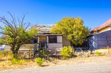 Yaşanamaz Tek Katlı Ev Tamamen Harap Bir durumda