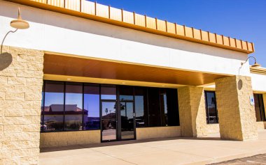 Boş Mağaza Ön Ticaret Binası