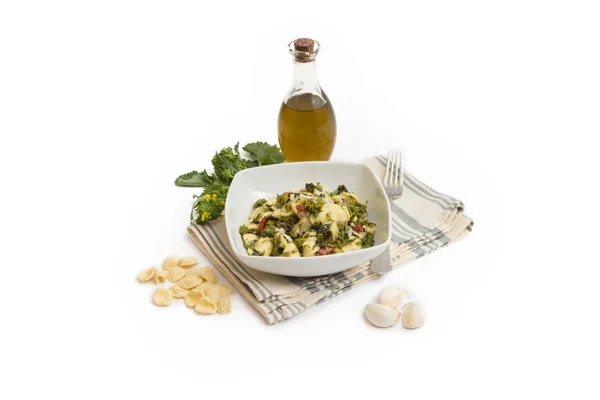 Orecchiette with turnip greens, Italian Cuisine — Stock Photo, Image