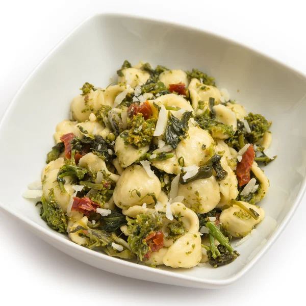 Orecchiette with turnip greens, Italian Cuisine — Stock Photo, Image