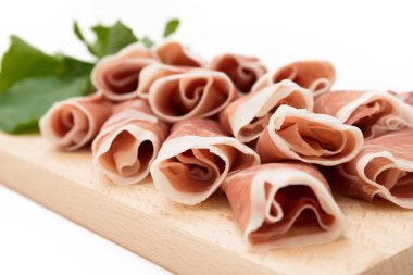 prosciutto crudo jambonu