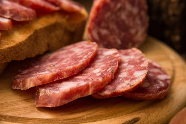 Сардинская свиная салями — стоковое фото