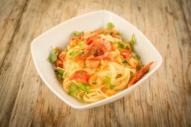 spagetti karides ile