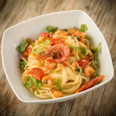 spagetti karides ile