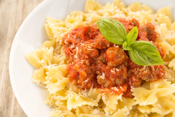 Pasta con salsa de ragú, comida italiana —  Fotos de Stock