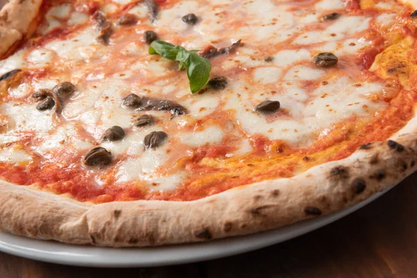 Delicious Authentic Napoli Pizza Wooden Table — Stock Photo, Image