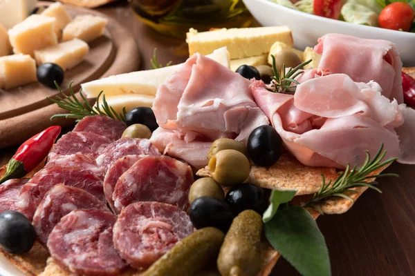 Selección Deliciosos Antipasti Típicos Italianos — Foto de Stock