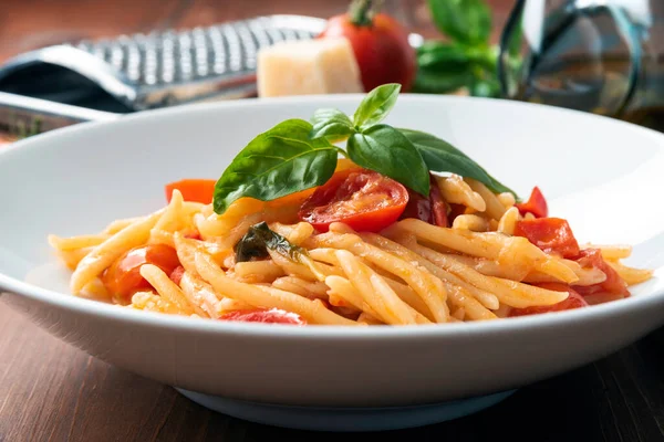 Plato Deliciosa Pasta Trofie Con Salsa Tomate Albahaca Cocina Italiana — Foto de Stock