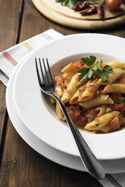 Plato Penne All Arrabbiata Clásico Pasta Italiana — Foto de Stock