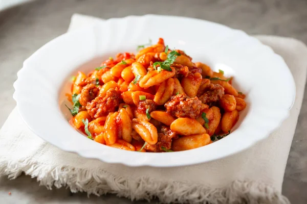 Cavatelli Com Molho Salsicha Cozinha Italiana — Fotografia de Stock