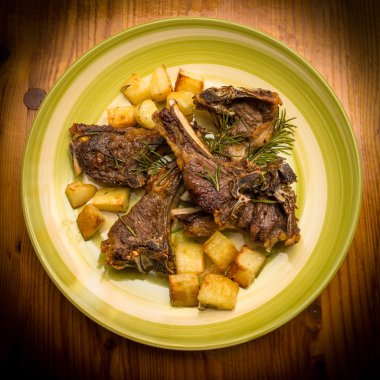 Kuzu ve patates kızartma, Italyan Mutfagi