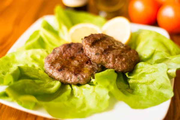 Rindfleisch-Burger — Stockfoto