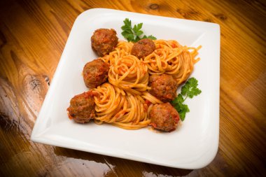 Köfte spagetti