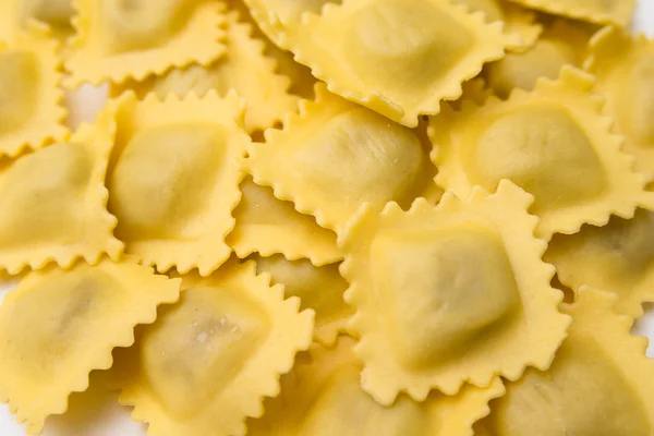 Ravioli freschi, cucina italiana — Foto Stock