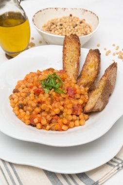 Fregola domates soslu, Sardunyalı mutfağı