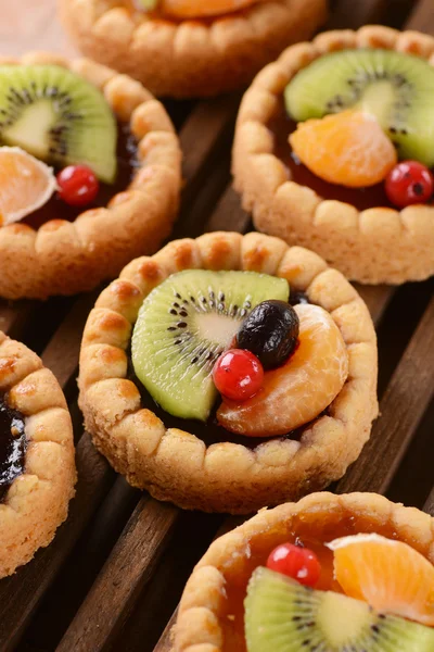 Cakes with fruit — Stock Photo, Image