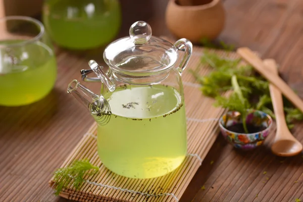 Green tea in the teapot — Stock Photo, Image