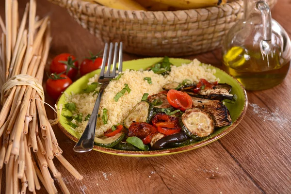 Couscous med grönsaker — Stockfoto