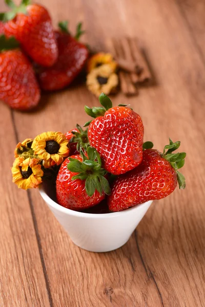 Fresas rojas orgánicas —  Fotos de Stock