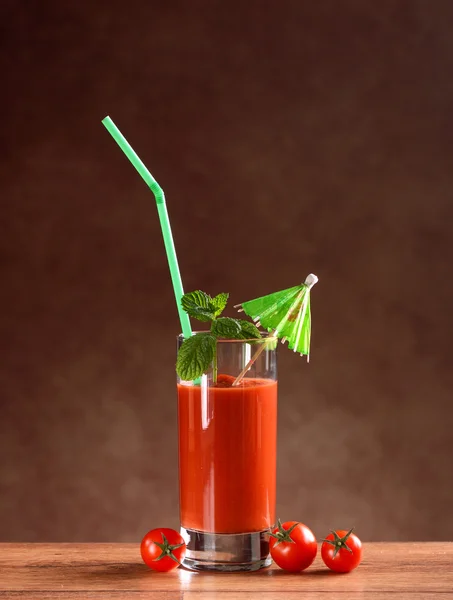 Jugo de tomate en el vaso — Foto de Stock