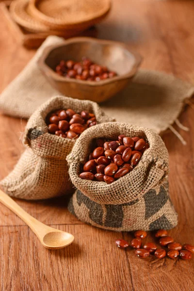 袋の中の豆 — ストック写真