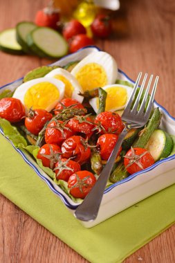 pişmiş sebze salatası