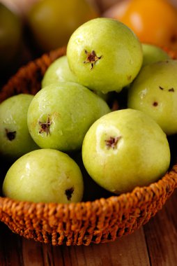 yeşil armut yığını