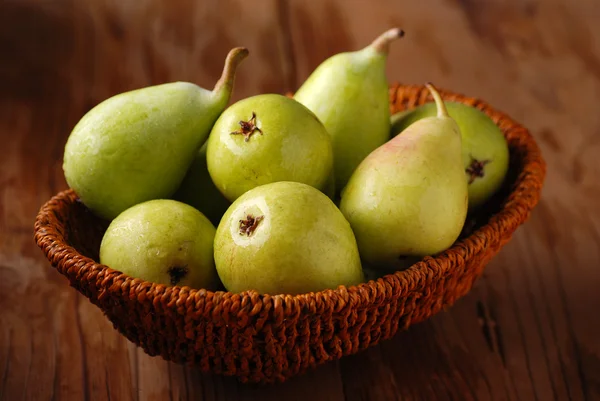 Pile of green pears — Stock Photo, Image