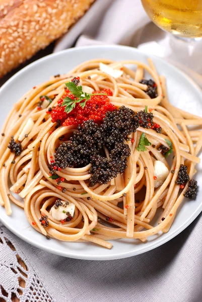 Pasta with lumpfish roe — Stock Photo, Image