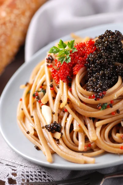 Pasta with lumpfish roe — Stock Photo, Image