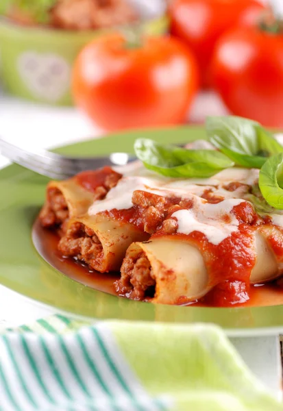 Cannelloni with meat sauce — Stock Photo, Image