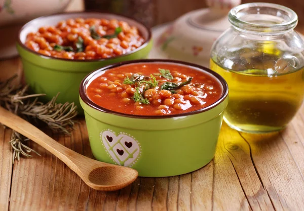 Kabın içinde mercimek çorbası — Stok fotoğraf