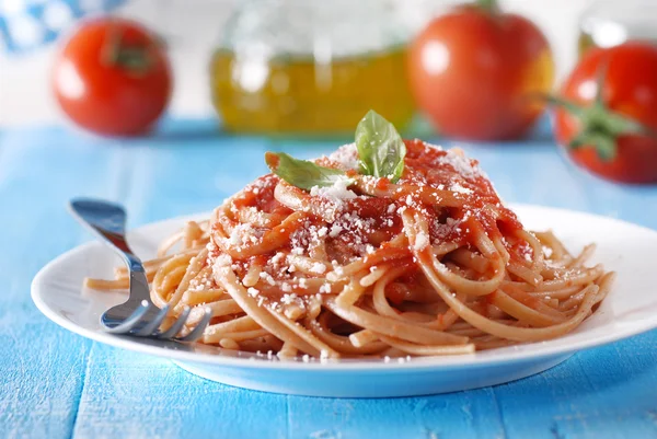 Spaghetti con salsa di pomodoro — Foto Stock