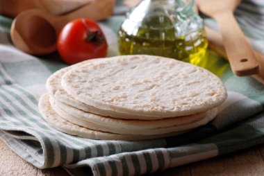 doldurulmuş için - piadina geleneksel İtalyan yemekleri