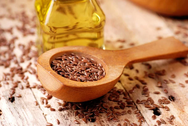 Essential oil linseed — Stock Photo, Image