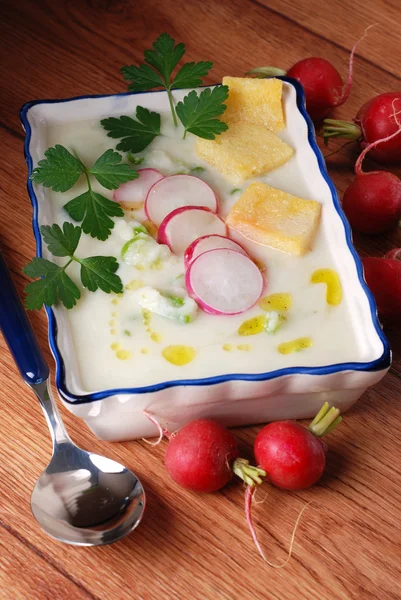 Radish soup in the pot — Stock Photo, Image