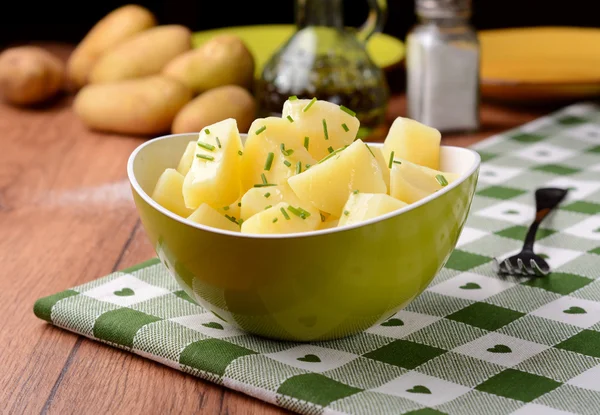 Kartoffelsalat in der Schüssel — Stockfoto