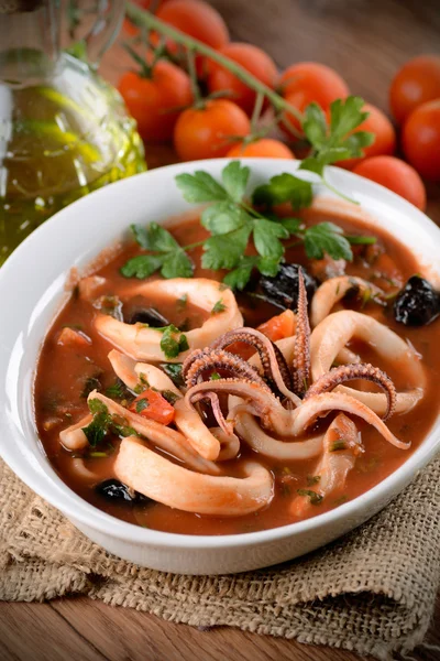 Squid soep in de kom — Stockfoto