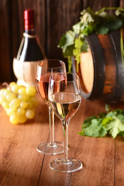 White wine in the chalice — Stock Photo, Image