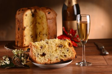 Klasik İtalyan panettone
