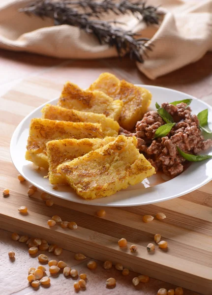 Palone polenta w puli — Zdjęcie stockowe