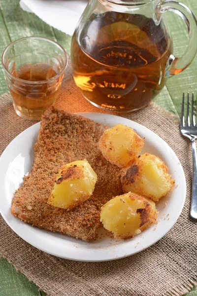 Carne di maiale e patate al forno — Foto Stock